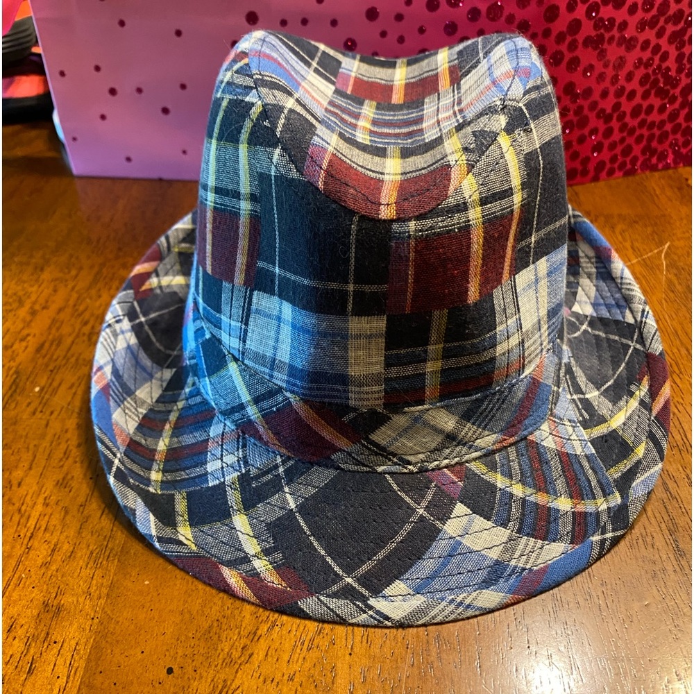 Putnam Souling Group plaid fedora hat. Size small /Medium  100% cotton